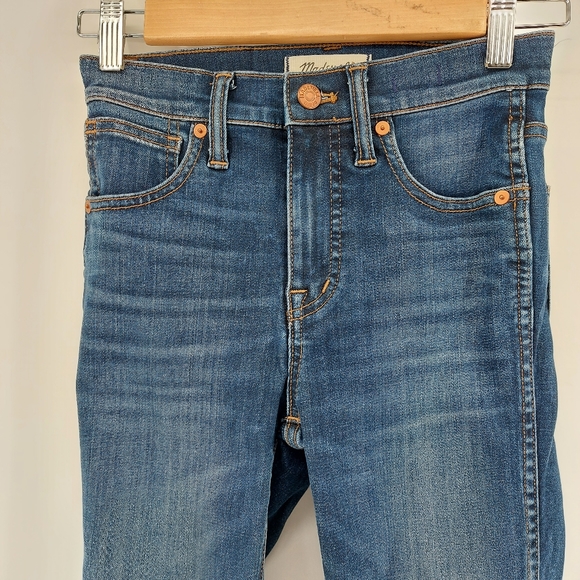 Madewell 10" High-Rise Skinny Jeans in Danny Wash: TENCEL™ Denim Edition - Picture 6 of 11